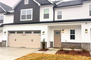 102 Oakdale Frst Ln, Jamestown, NC 27282 - Photo 1