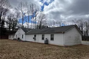 2280 Fancy Gap Rd, Mount Airy, NC 27030 - Photo 18