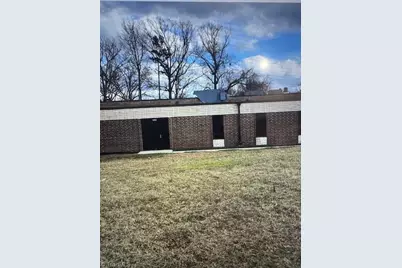 1302 Ohenry Boulevard N, Greensboro, NC 27405 - Photo 2