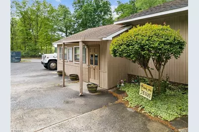 1501 Upland Drive, Greensboro, NC 27405 - Photo 46