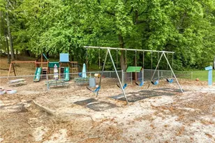 1501 Upland Dr, Greensboro, NC 27405 - Photo 44