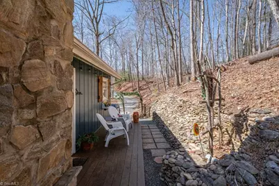 114 Sweetleaf, Deep Gap, NC 28618 - Photo 8