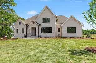 7126 Lions Gate Dr, Greensboro, NC 27455 - Photo 2