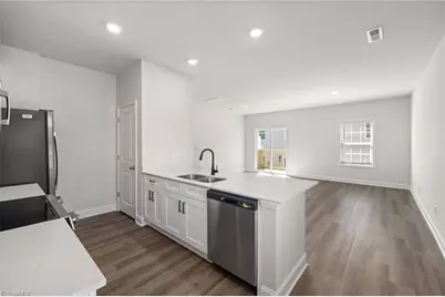 1096 University Drive #C1, Burlington, NC 27215 - Photo 4