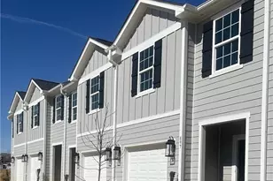 1096 University Dr, Burlington, NC 27215 - Photo 1