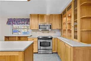 5984 Beckner St, Winston-Salem, NC 27103 - Photo 6