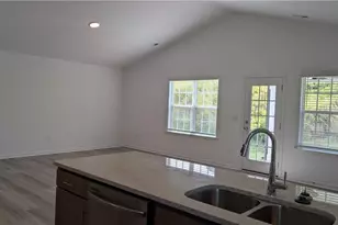 201 Waylon Ct, Lexington, NC 27295 - Photo 4
