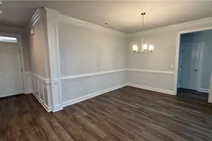 1053 Beechcraft Dr, Mebane, NC 27302 - Photo 4