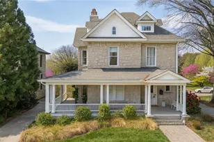 607 N Main St, Mount Airy, NC 27020 - Photo 1