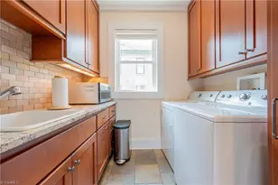 607 N Main St, Mount Airy, NC 27020 - Photo 18