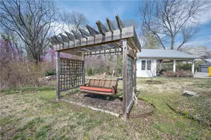 607 N Main St, Mount Airy, NC 27020 - Photo 42