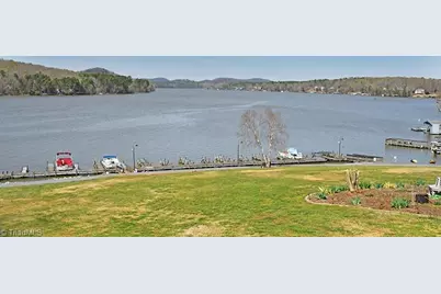 623 Roxboro Drive, Mount Gilead, NC 27306 - Photo 32