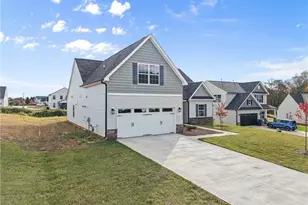 117 Rocky Maple Dr, King, NC 27021 - Photo 2