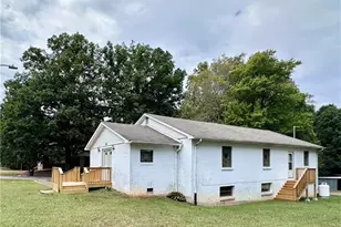 196 Emmanuel Church Rd, Asheboro, NC 27205 - Photo 2