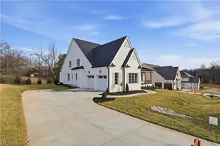 3814 Pinewood Lk Dr, Winston-Salem, NC 27106 - Photo 50