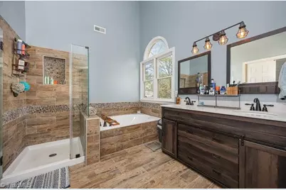 2009 Kildare Woods Drive, Greensboro, NC 27407 - Photo 16