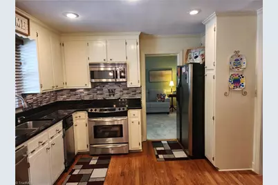 305 Old Farms Road, Wilkesboro, NC 28697 - Photo 20