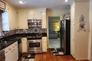 305 Old Farms Rd, Wilkesboro, NC 28697 - Photo 20