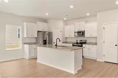 1059 Russell Drive, Winston-Salem, NC 27127 - Photo 10