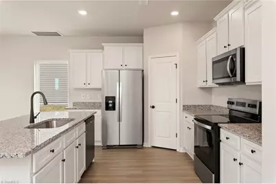 1041 Russell Drive, Winston-Salem, NC 27127 - Photo 8