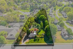 1552 Skeet Club Rd, High Point, NC 27265 - Photo 4