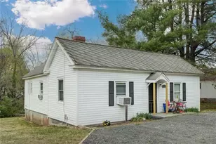 1409 Ridge Ave, Eden, NC 27288 - Photo 4