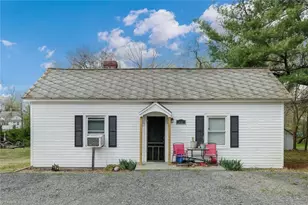 1409 Ridge Ave, Eden, NC 27288 - Photo 1