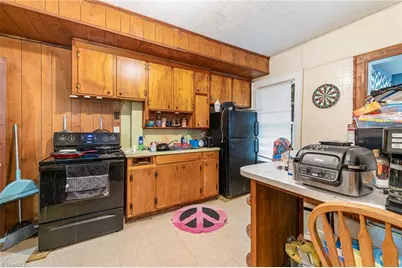 604 Wentworth Street, Reidsville, NC 27320 - Photo 8