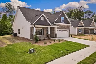 1075 Fairhaven Dr, Mebane, NC 27302 - Photo 2