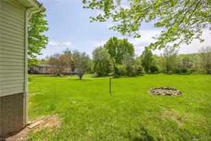 122 Clebourne Ln, Reidsville, NC 27320 - Photo 26