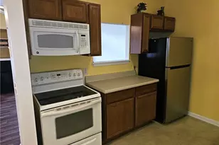 3015 Winston Dr, Burlington, NC 27215 - Photo 6