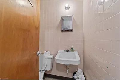 110 Wall Street, Rural Hall, NC 27045 - Photo 16