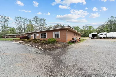 110 Wall Street, Rural Hall, NC 27045 - Photo 4