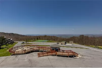 301 Pinnacle Inn Road #3130, Beech Mountain, NC 28604 - Photo 32