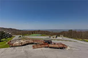 301 Pinnacle Inn Rd, Beech Mountain, NC 28604 - Photo 32