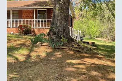 2621 Creekwood Drive, Winston-Salem, NC 27103 - Photo 2