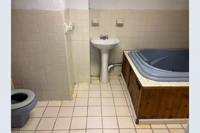 2621 Creekwood Drive, Winston-Salem, NC 27103 - Photo 12