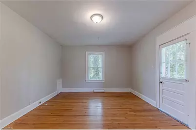 122 Rosedale Circle, Winston-Salem, NC 27106 - Photo 10