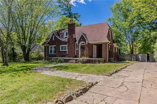 122 Rosedale Cir, Winston-Salem, NC 27106 - Photo 2