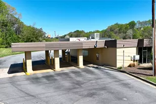 211 Elkin Hwy, North Wilkesboro, NC 28659 - Photo 4