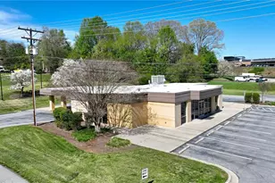 211 Elkin Hwy, North Wilkesboro, NC 28659 - Photo 2