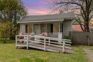 725 S Beaumont Ave, Burlington, NC 27217 - Photo 2