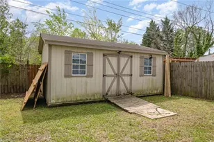 725 S Beaumont Ave, Burlington, NC 27217 - Photo 24