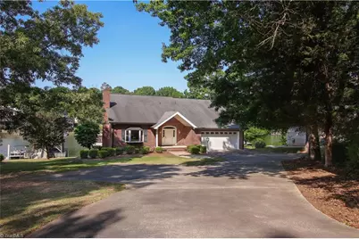 378 Shoreline Drive, New London, NC 28127 - Photo 4