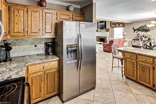 378 Shoreline Dr, New London, NC 28127 - Photo 24