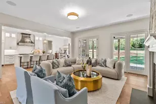 905 Brookside Dr, Greensboro, NC 27408 - Photo 8