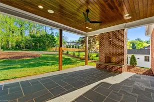 905 Brookside Dr, Greensboro, NC 27408 - Photo 44