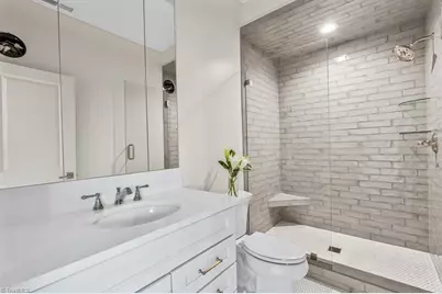 905 Brookside Drive, Greensboro, NC 27408 - Photo 36