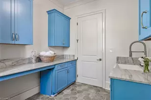 905 Brookside Dr, Greensboro, NC 27408 - Photo 32