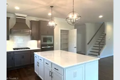 7653 Valhalla Way, Greensboro, NC 27409 - Photo 16